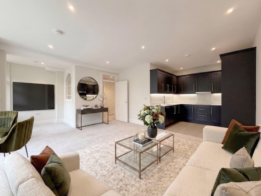 Apartment in Salisbury - View 3