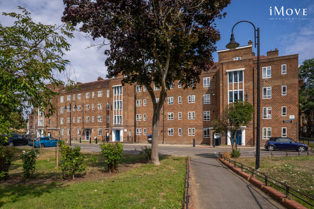 4-bed flat on Markham House, Kingswood Estate, London, SE21, £350,000