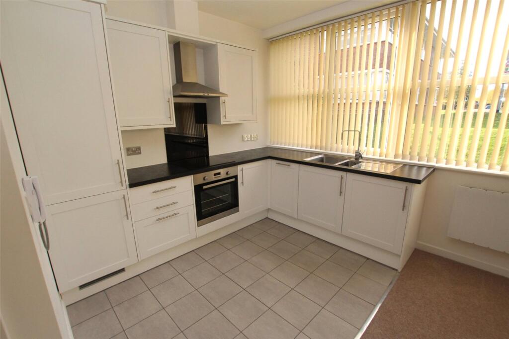 Emmview Close, Wokingham, Berkshire, RG41 - View 2