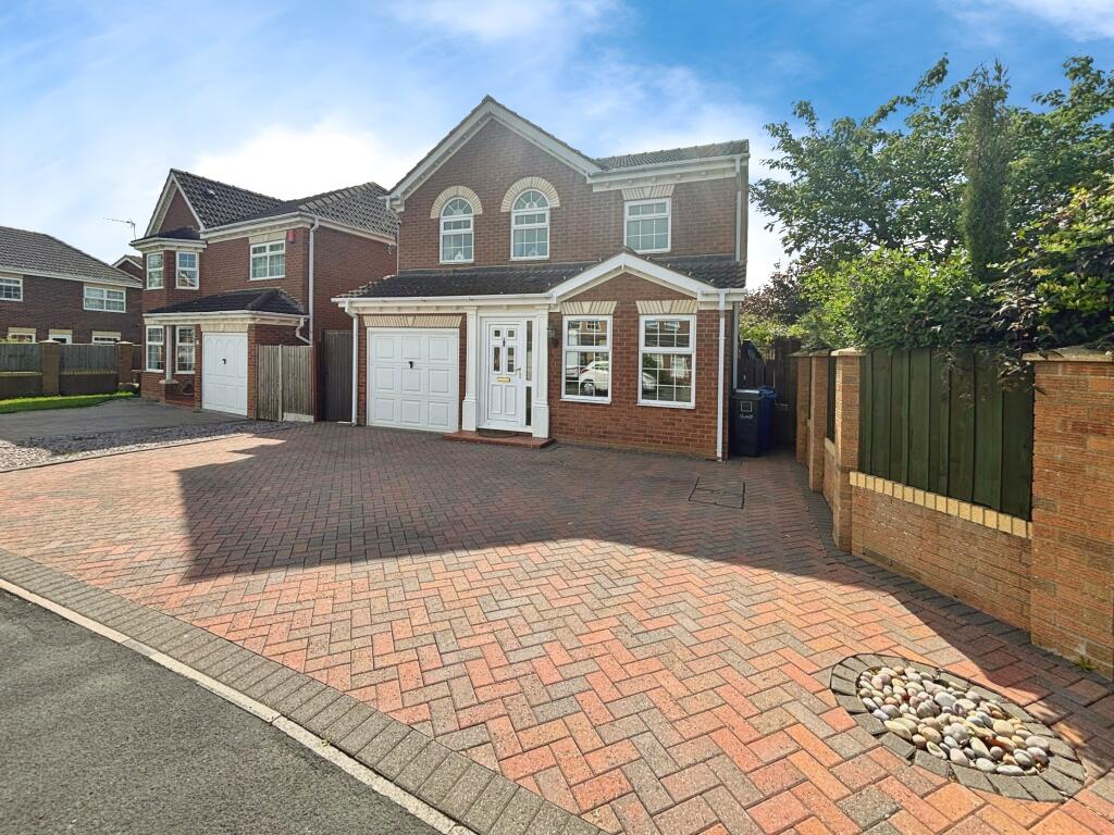 4-bed detached on Kenilworth Close, Saxilby, LN1, £375,000