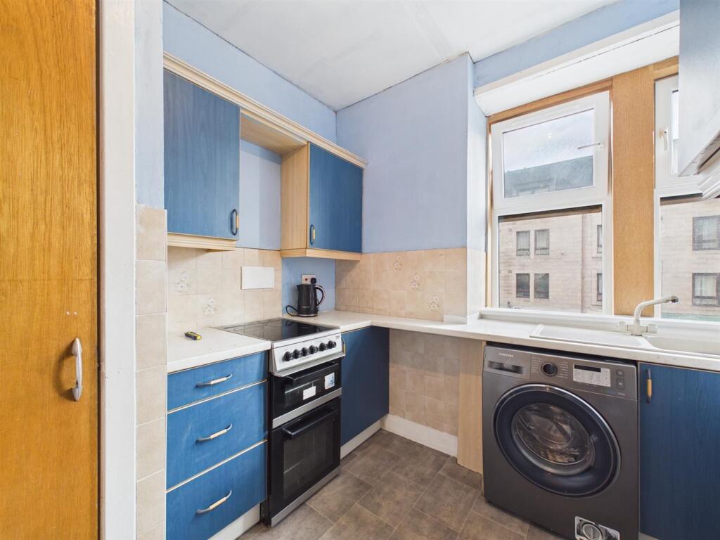 Main image of property: 5 Marshall's Buildings, King Edward Street, Perth, PH1 5TY