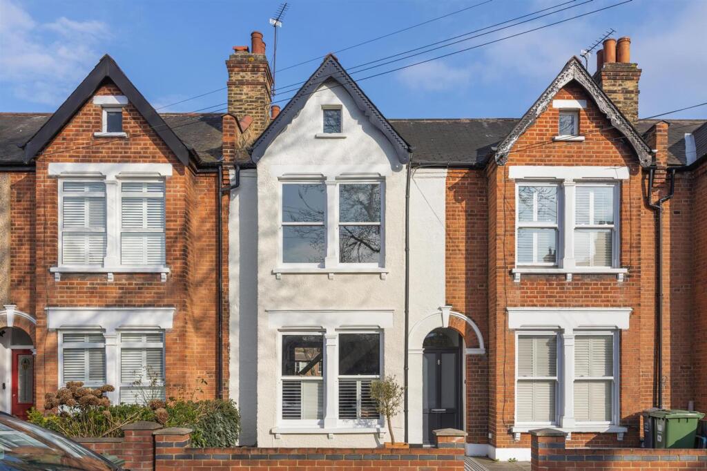 Main image of property: Elsinore Road, London