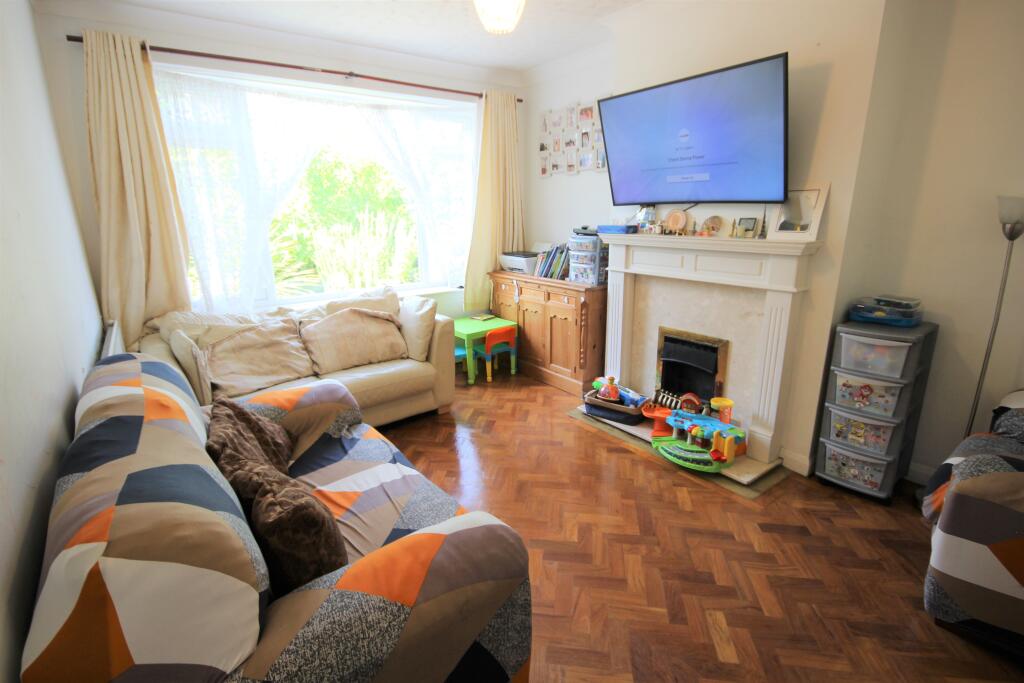 Apartment in Watford - View 2