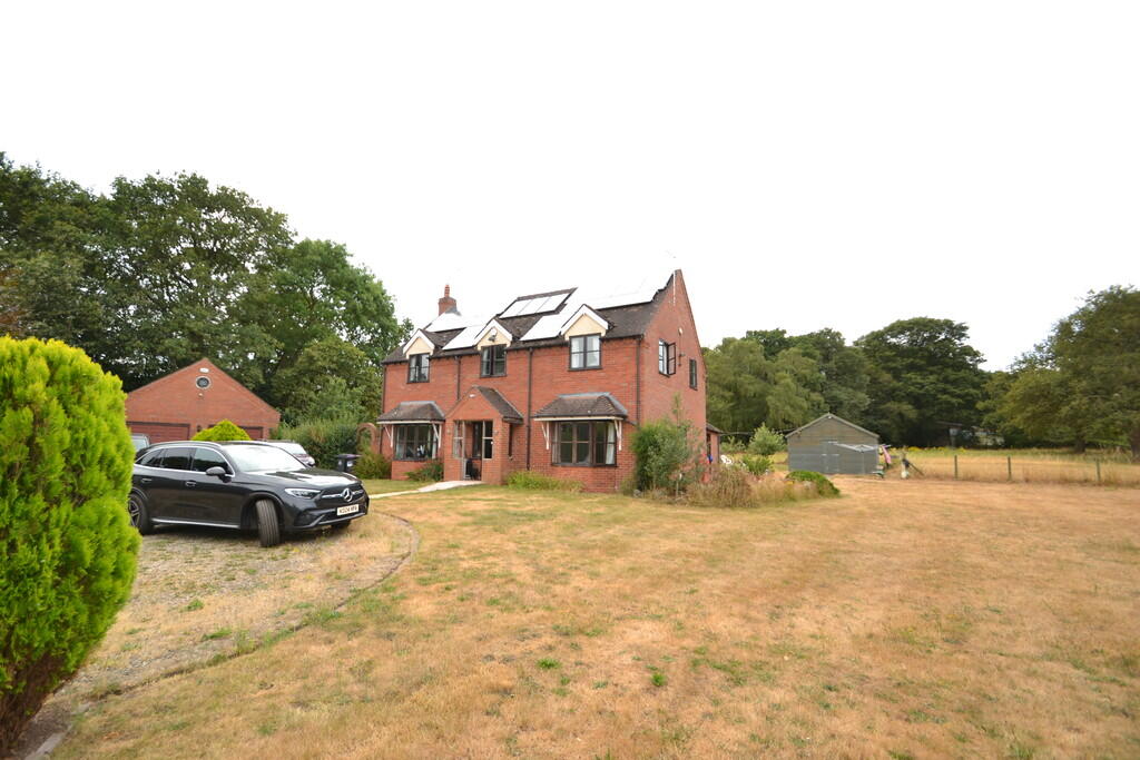 House in Telford - View 4