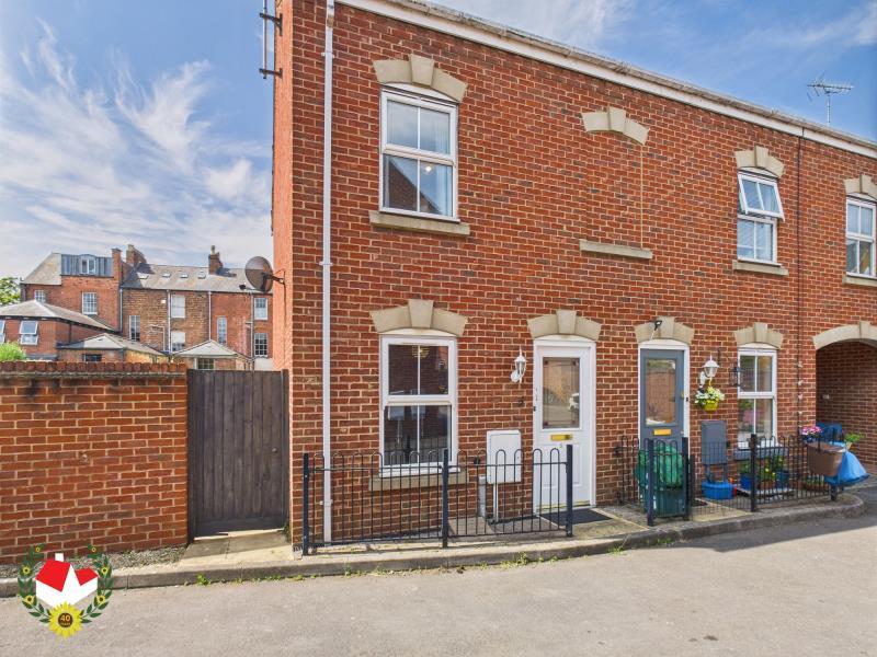 Main image of property: Chillingworth Mews, Gloucester