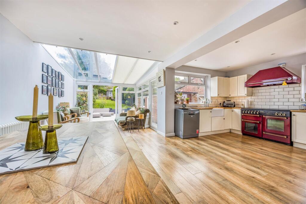 House in Havant, Hampshire - View 2