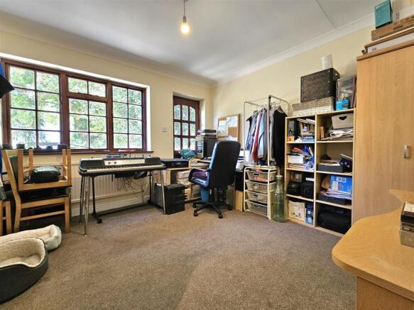 Additional image 9 of Lugtrout Lane, Catherine-De-Barnes