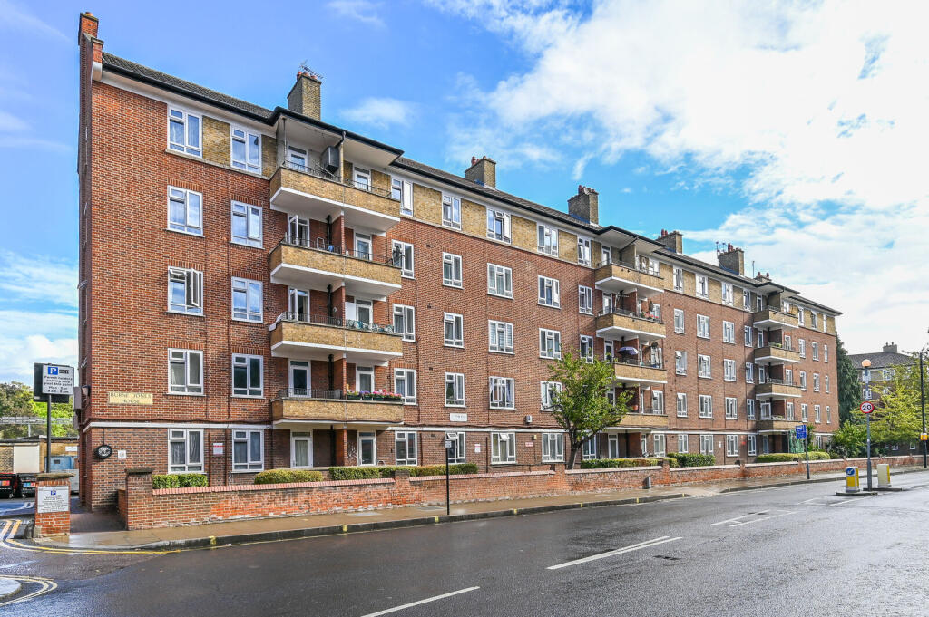 Apartment in London - View 2
