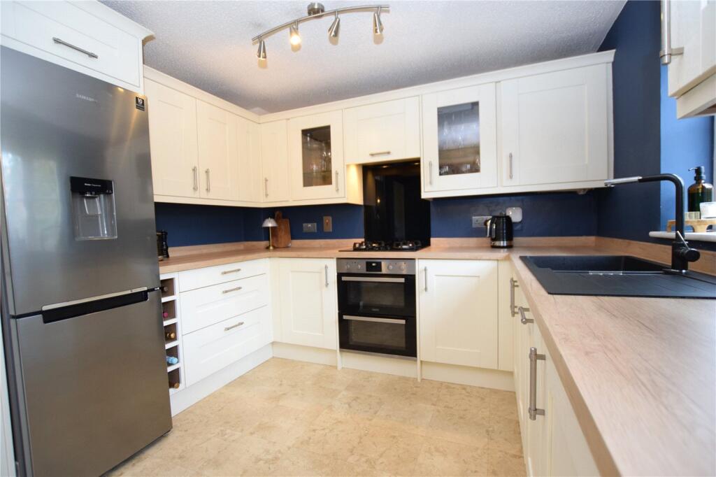 House in Taunton, Cotford St. Luke, Somerset - More