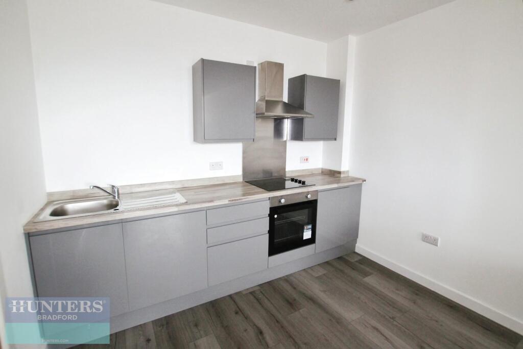 Additional image 3 of Card House, Bingley Road Bradford, BD9 6FG