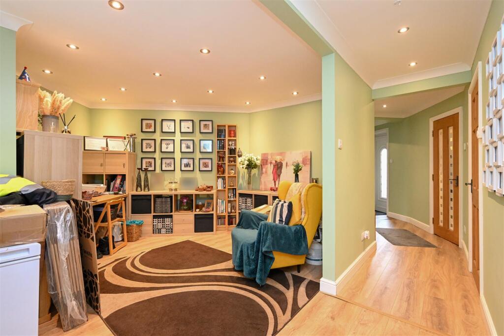 House in Carstairs Junction, South Lanarkshire - View 4
