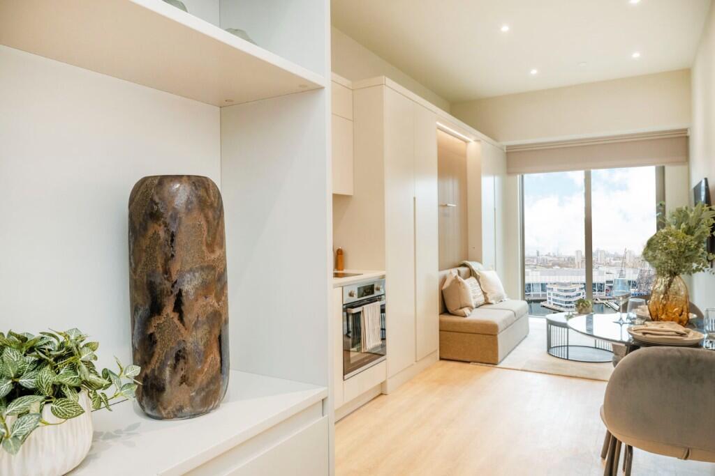 Main image of property: Selsdon Way, London, E14