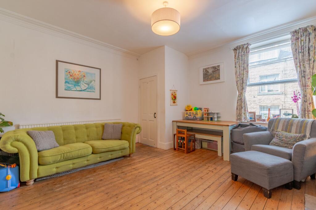 House in Bingley, Ferncliffe - View 3