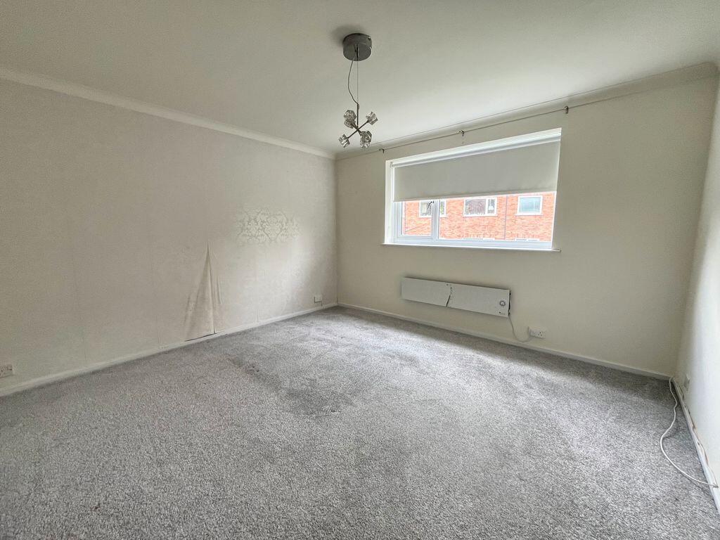 Apartment in Walsall, Hardwick - View 5