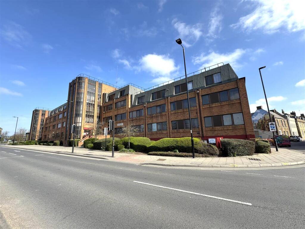 Main image of property: 57 Priestgate, Peterborough