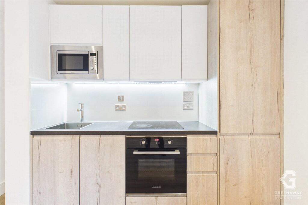 Apartment in Redhill - View 5