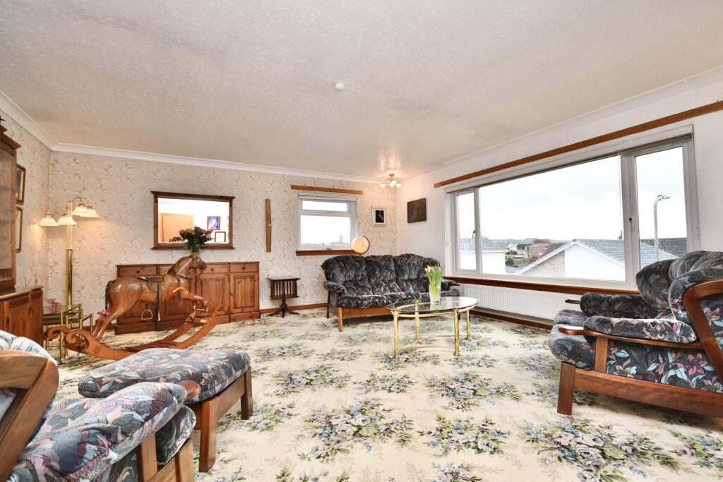 1 Chestnut Grove, Coylton, KA6 6LL photo 4
