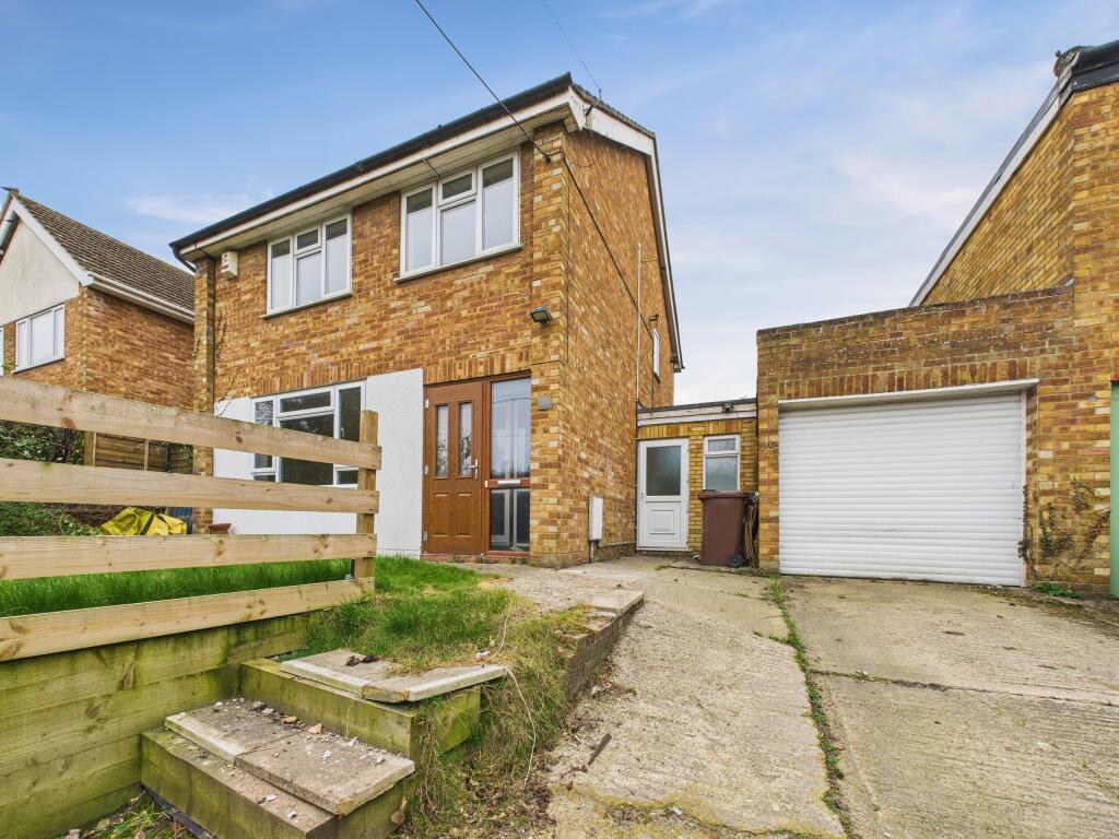Main image of property: Station Road, Chinnor, Oxfordshire