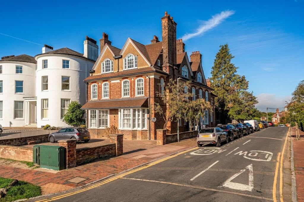 Main image of property: Boyne Park, Tunbridge Wells, TN4