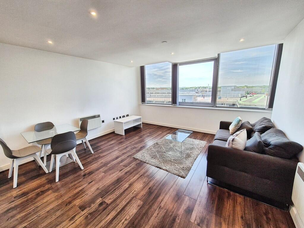 Apartment in Reading - View 2