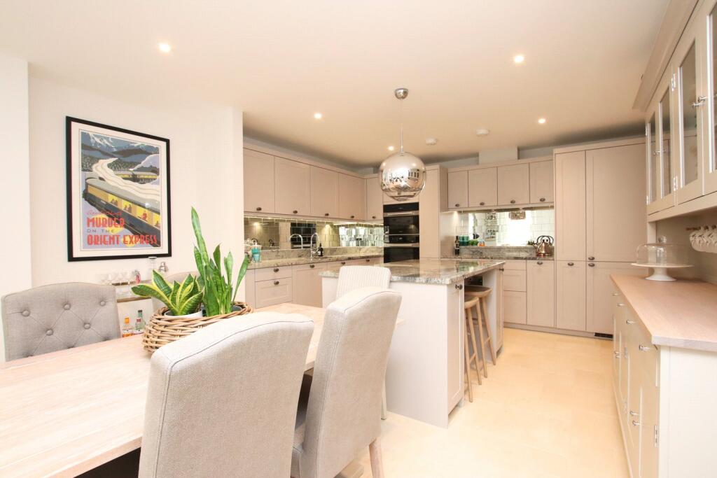 House in Bath - View 3