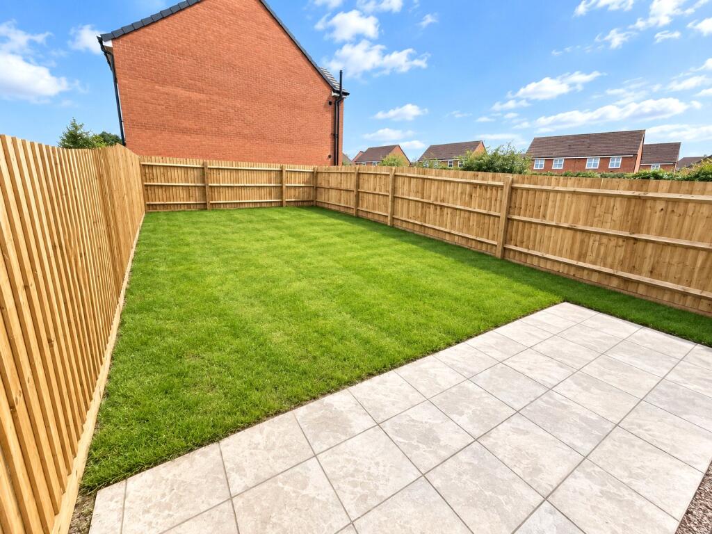 House in Market Drayton, Little Drayton - More