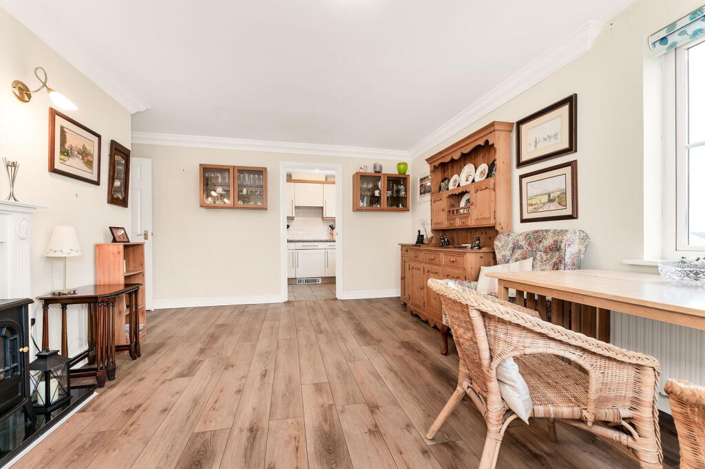 Crosshall Road, Eaton Ford, St. Neots, PE19 7SR photo 4