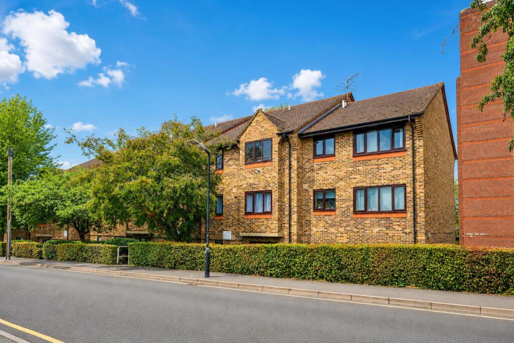 Main image of property: Chiltern View Road, Uxbridge, UB8