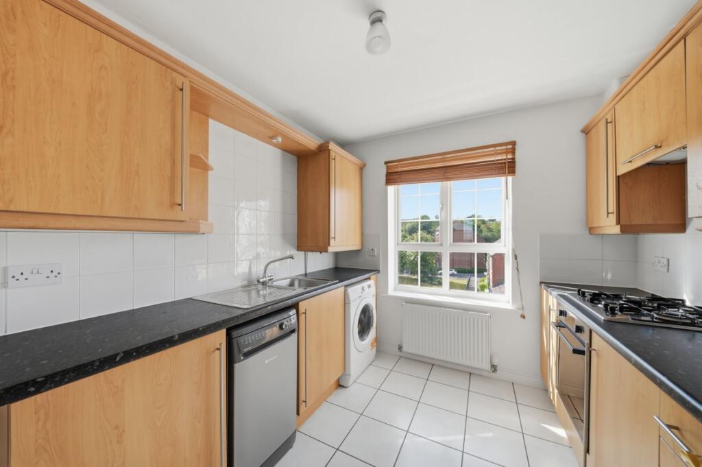 Apartment in Rushcliffe, Abbey Park - View 3