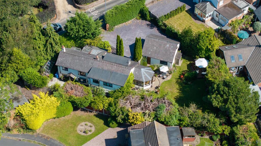 Main image of property: Fox Cottage, 32 Rushgreen Road, Lymm