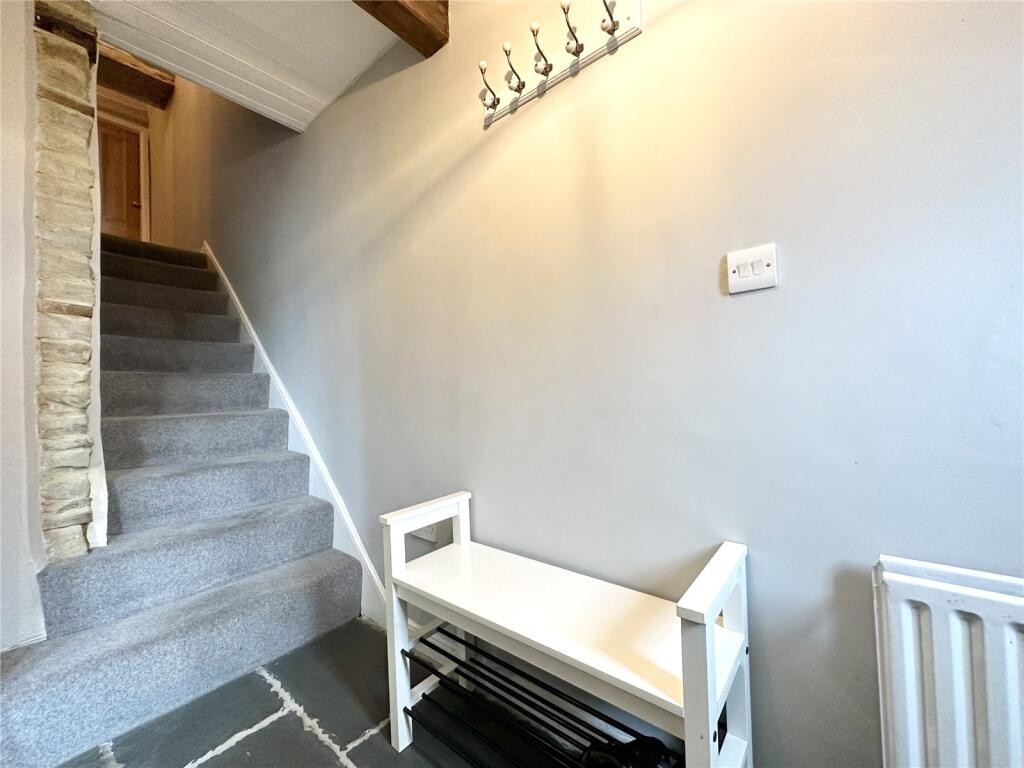 House in Huddersfield - View 4