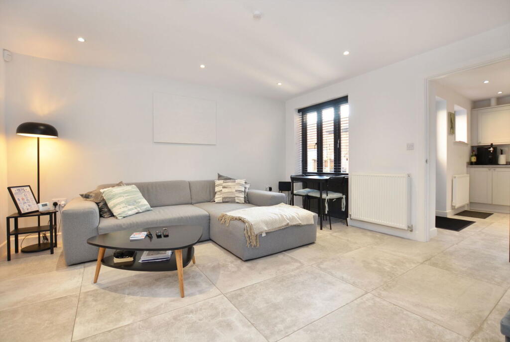 Stunning Quayside Home photo 2