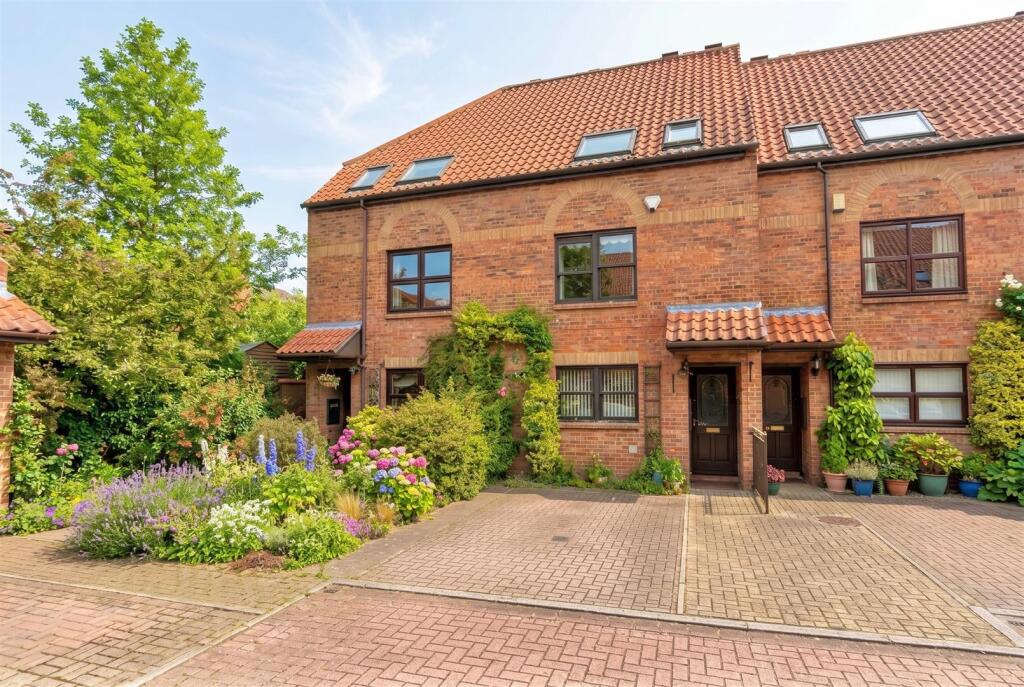 Main image of property: Wainwell Mews, Lincoln