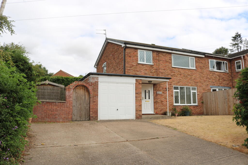 Main image of property: 7 Hollingsworth Lane, Epworth, DN9 1EX