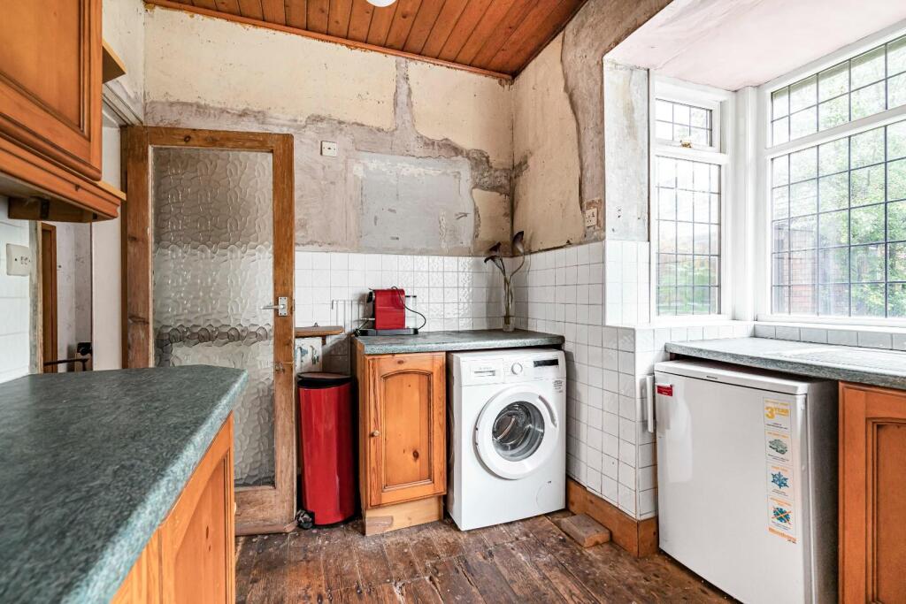House in Wigan, Dangerous Corner - View 3