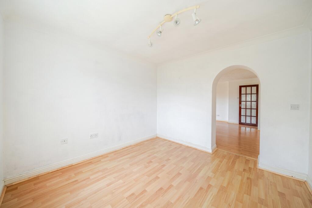 Springfield Crescent, Fremington, Barnstaple, Devon, EX31 photo 4