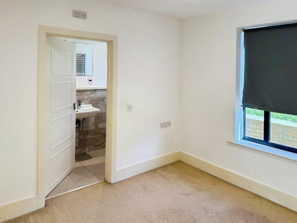 Apartment in Leeds - View 4