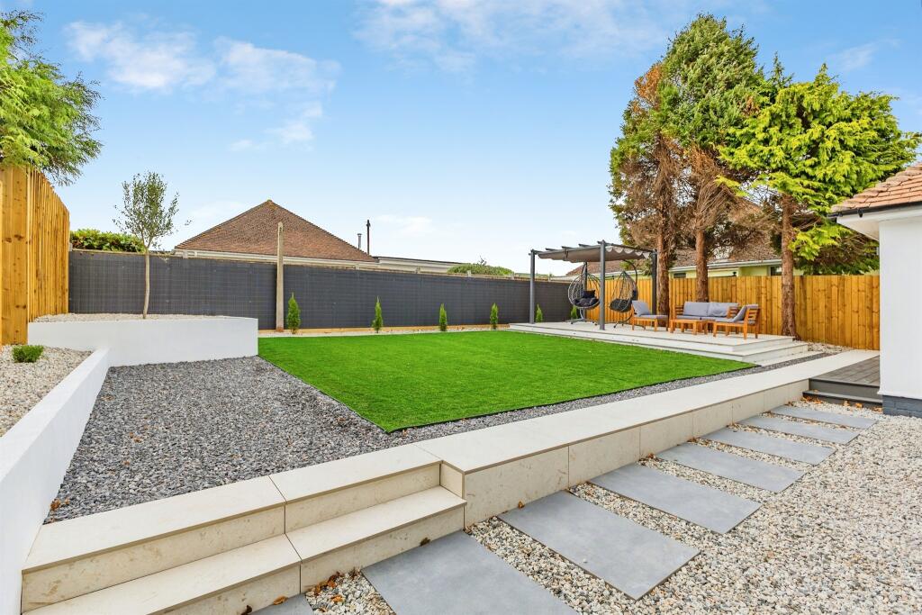 House in Torquay - More