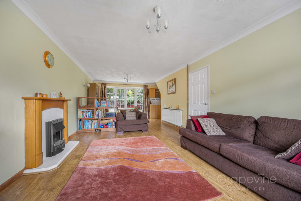 Heron Drive, Twyford, RG10 - View 5