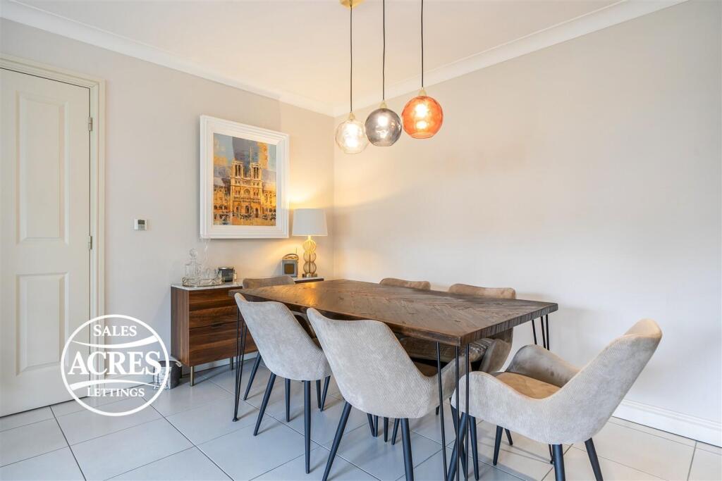 Apartment in Birmingham, Sutton Coldfield - View 4