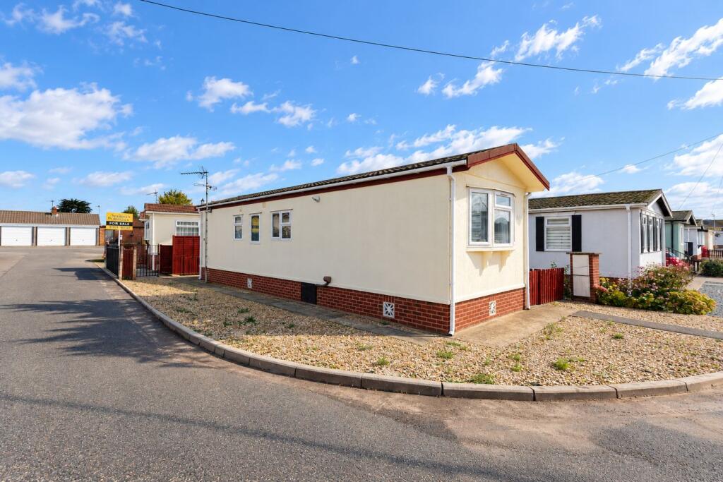 1-bed caravan on Lea Park Home Estate, Boston, PE21, £59,950