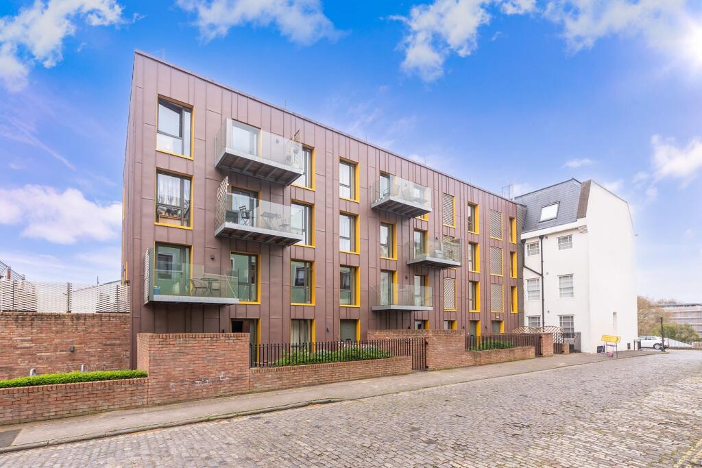 Main image of property: Jubilee Place, Redcliffe, BS1