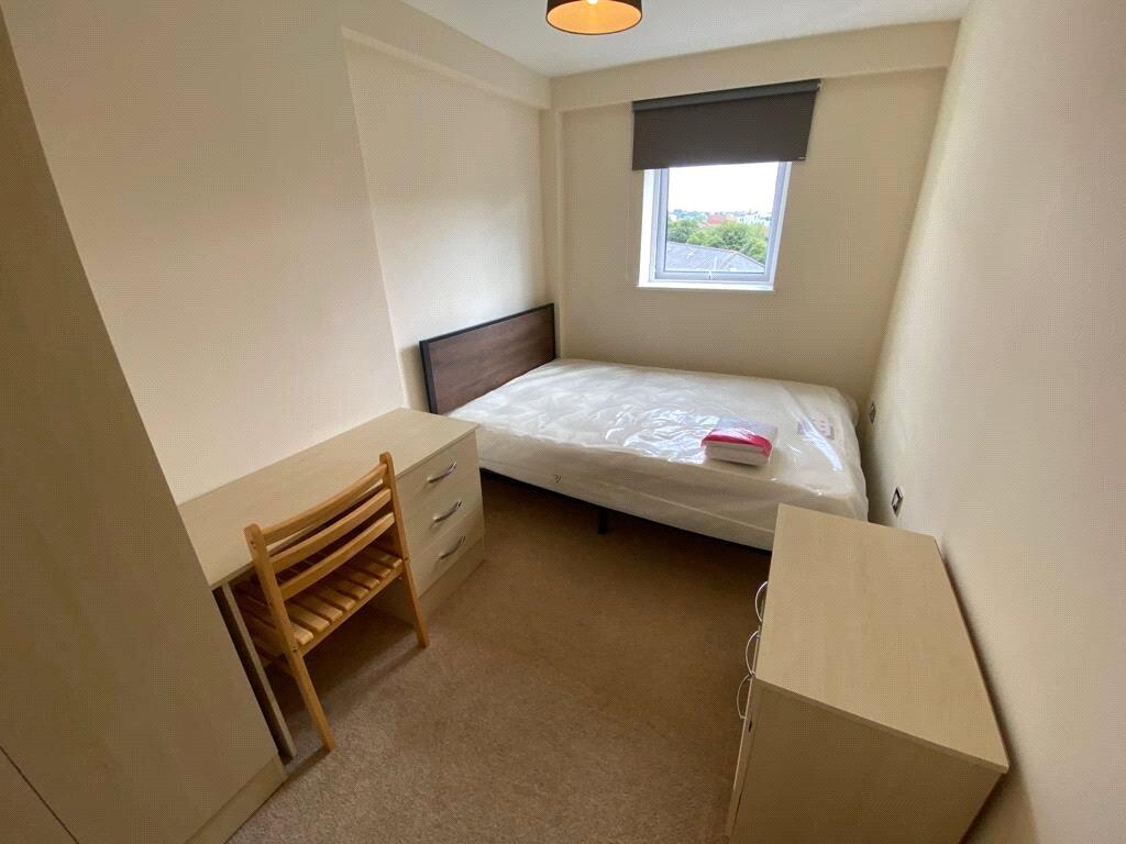Apartment in Newcastle upon Tyne, Tyne and Wear - View 4