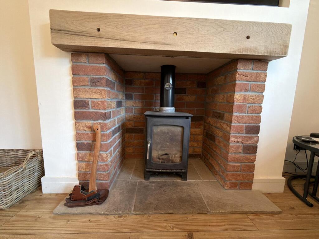 House in Treorchy, Treherbert - View 4