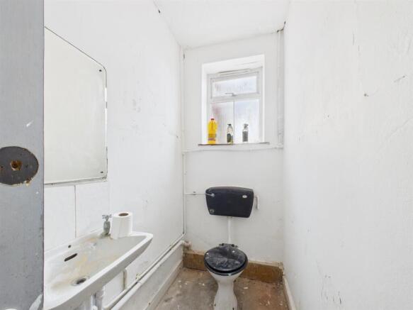 WC (Commercial Premises 1)