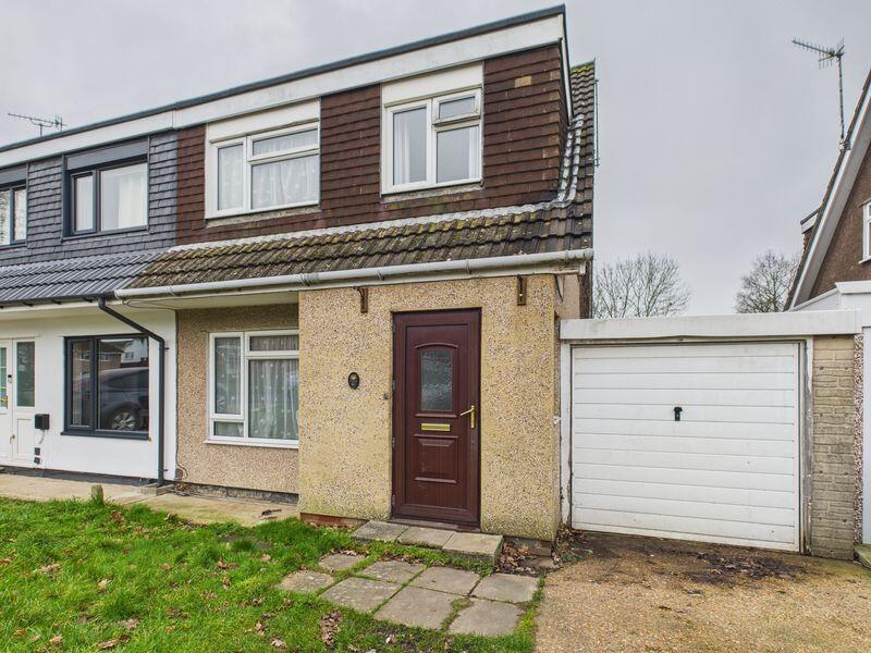 3-bed semi-detached on Longmead Way, Tonbridge, £385,000
