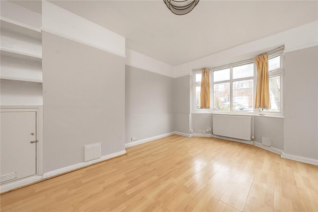 Barnard Gardens, New Malden, KT3 photo 2