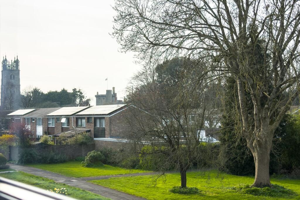 Church Road, Thornbury, BS35 photo 3