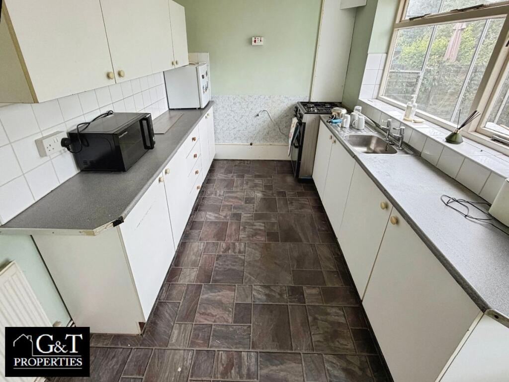 House in Dudley - View 4