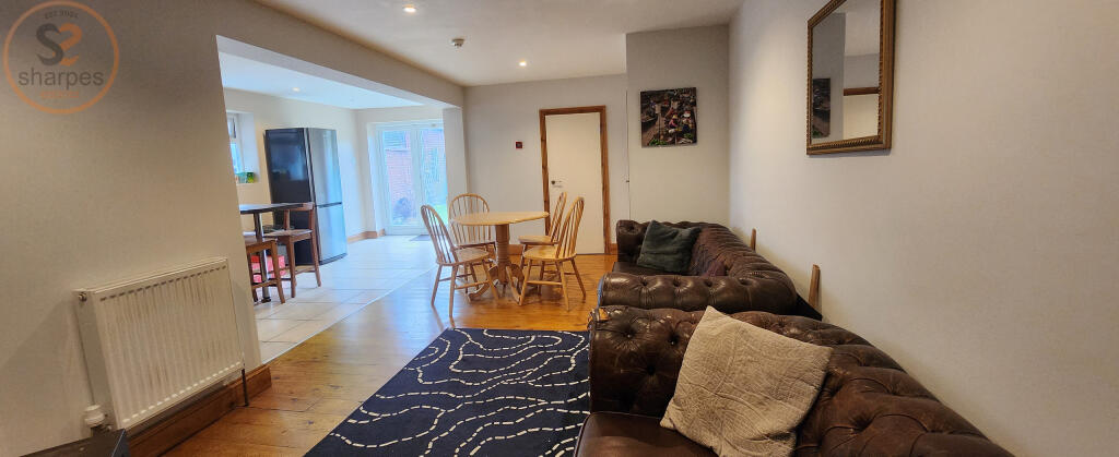 House in London - View 3